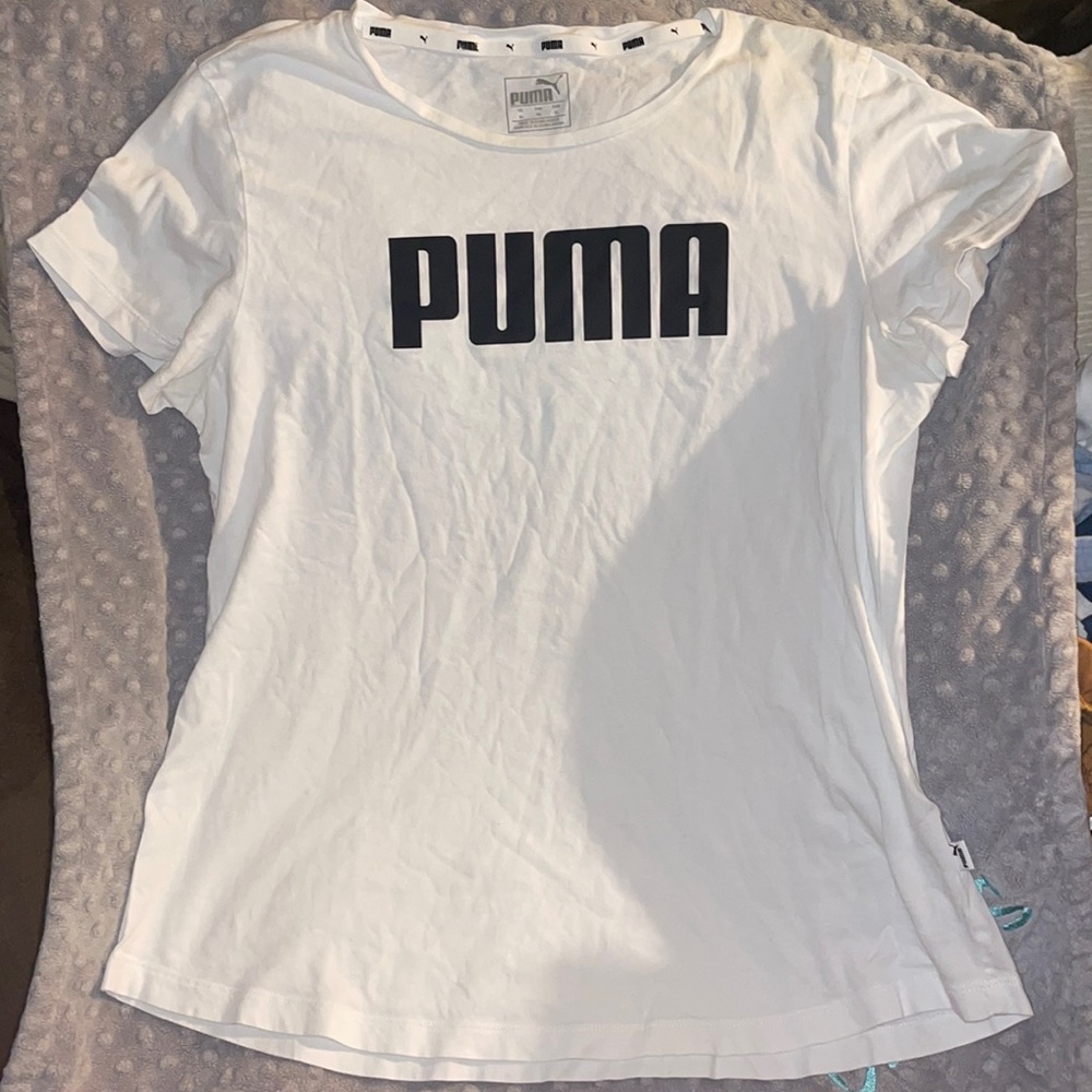 🌼5 for $30🌼 Fitted Puma T-Shirt